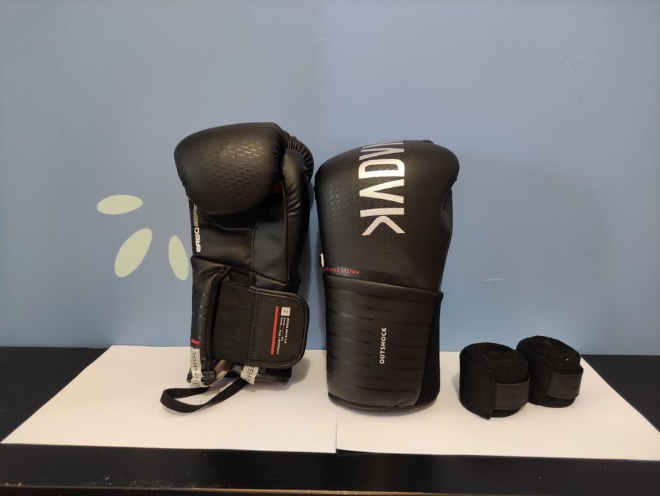 LUVAS DE BOXE 500 - PRETO Size 10 + Ligaduras de Boxe 4M