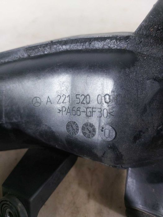 Mercedes W221 07- Патрубок интеркулера правый / левый / с резонатором