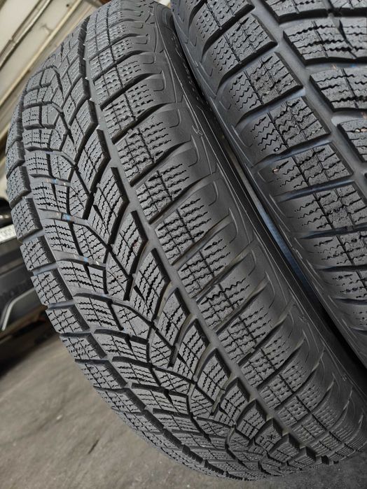 R17 225 60 зимові шини Goodyear Ultra Grip Ice SUV чудовий стан агресивні арктичні