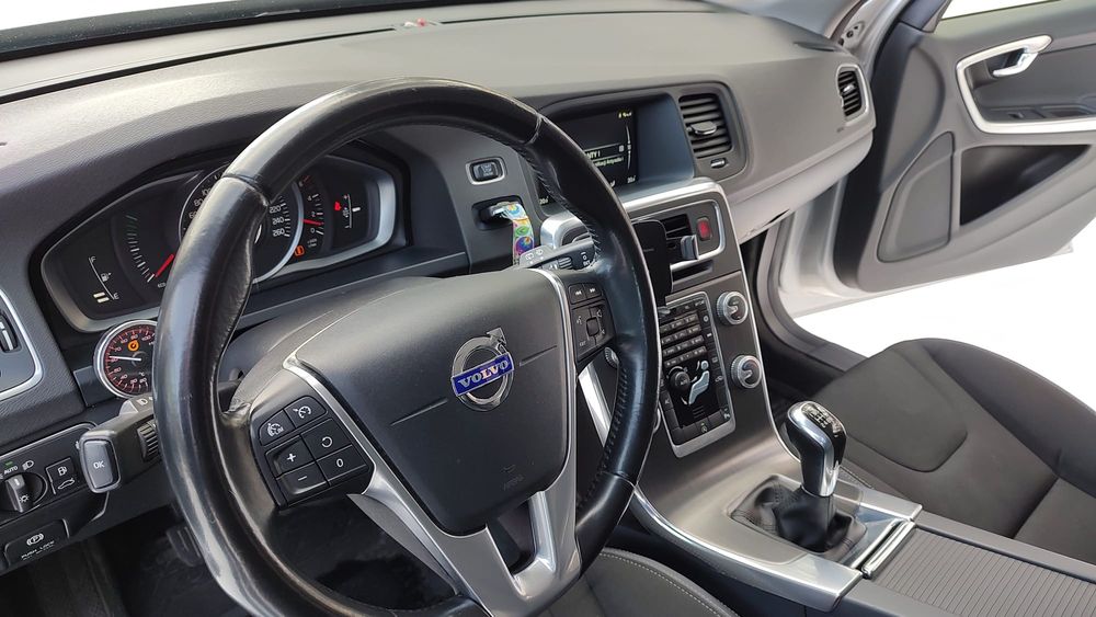 Volvo V60 2,0  Lift Super Stan!