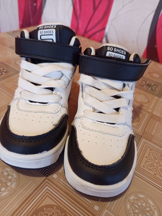 Кросівки дитячі весна осінь