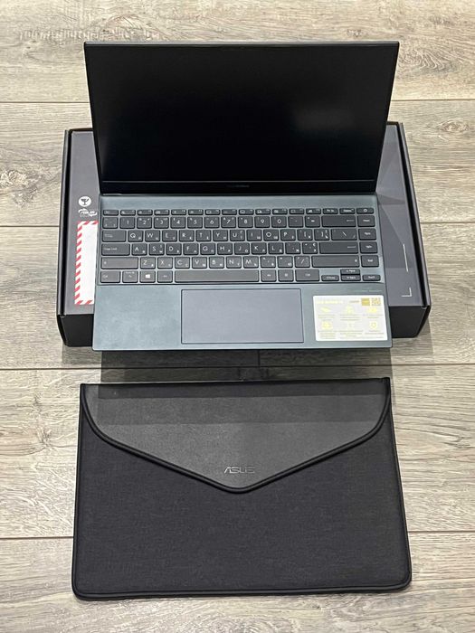 Продам ноутбук ASUS ZenBook 14 (i3-1115G4 / RAM 8 / SSD 512)