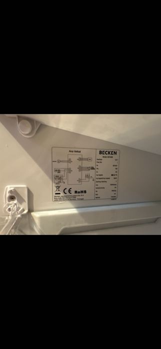 Arca congeladora vertical Becken 155L