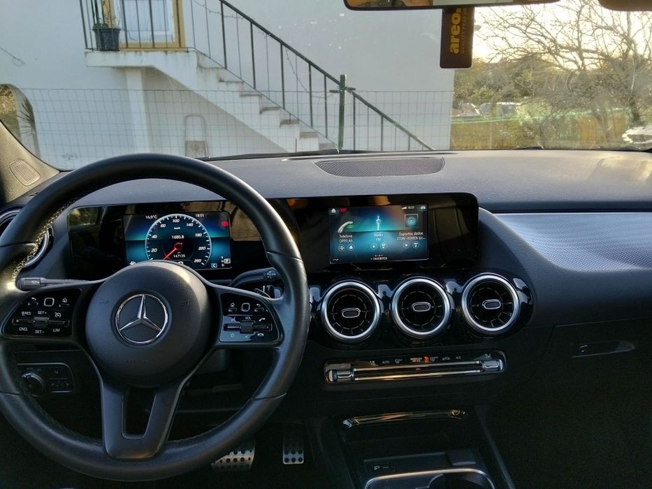 Mercedes Benz classe B180 como novo  2019