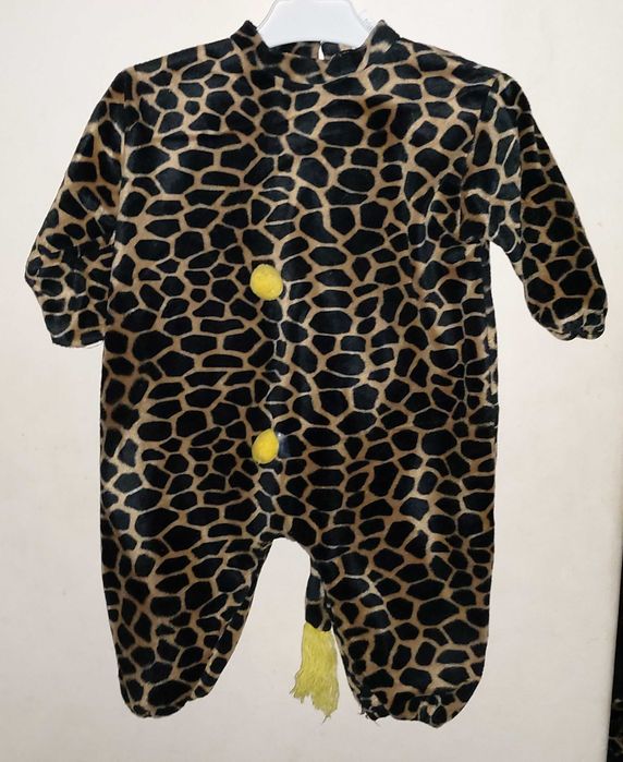 Fatos bébé-2 novos e um usado. VER DESCRIÇÃO. Desde 8€