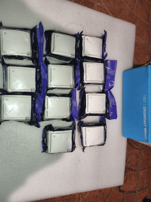 Przycisk światło dzwonkowy Simon aqua