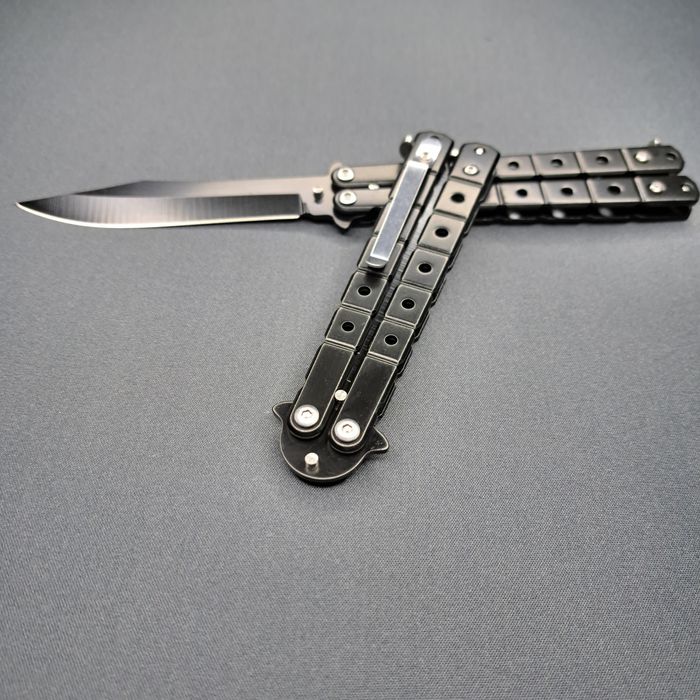 Нож / Бабочка / Нож Балисонг
