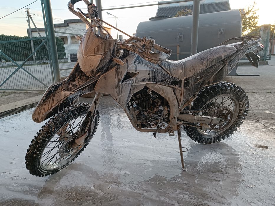 Loncin lx250gy-3        1200 $ на документах без торгу