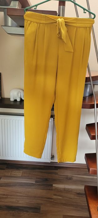 Spodnie musztardowy kolor