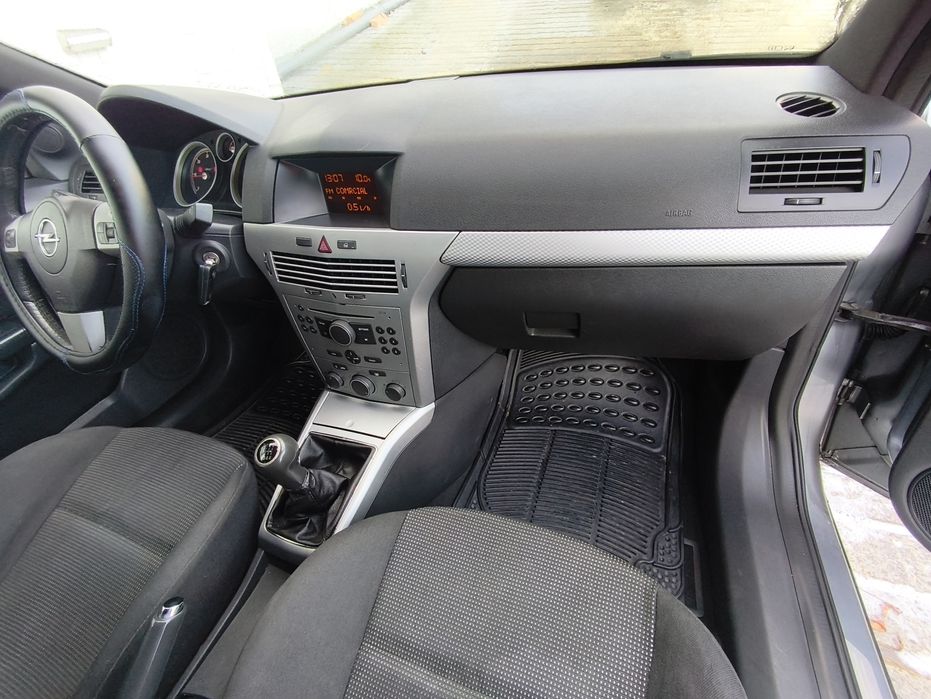 OPEL ASTRA GTC 1.3 cdti