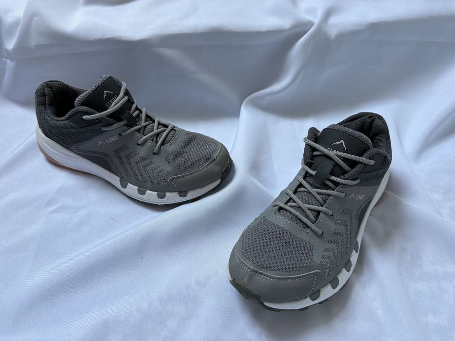 Buty sportowe elbrus 38