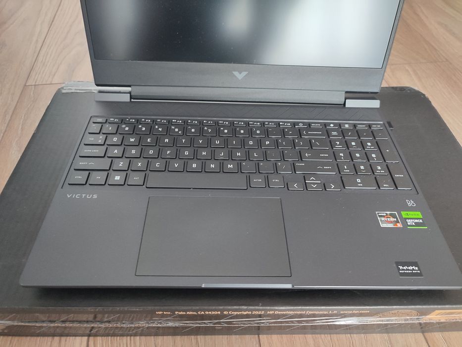 Laptop HP Victus 15-FB0400NW