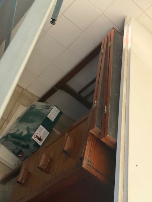 Secretaria de madeira maciça