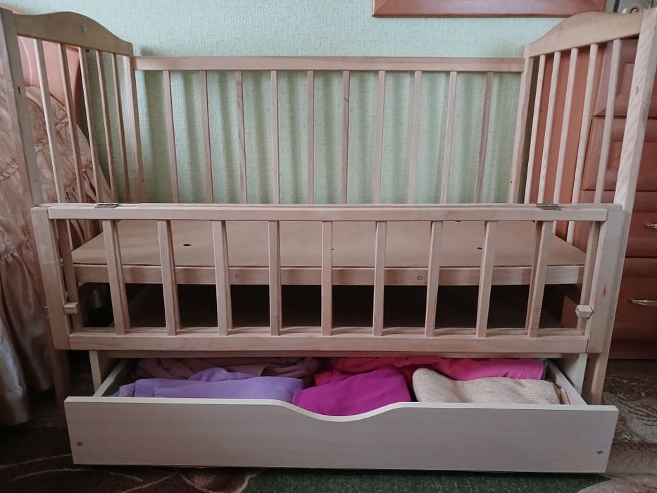 Кроватка-маятник