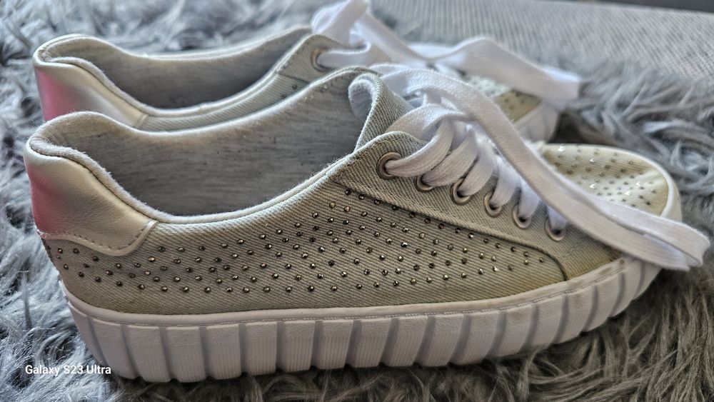Buty damskie z cyrkoniami raz noszone 39/25/
