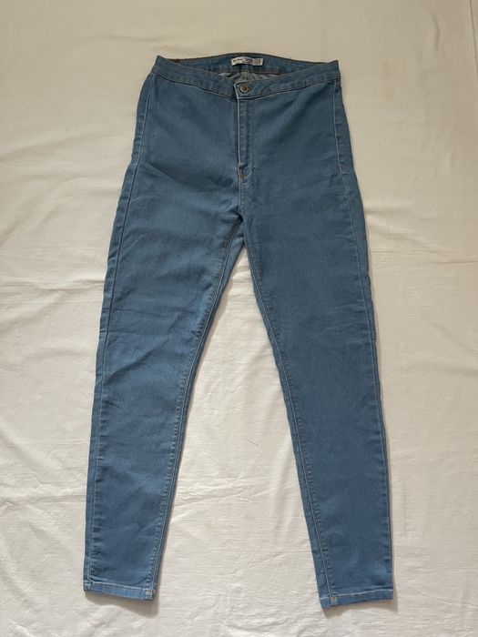 Джинси скини Bershka