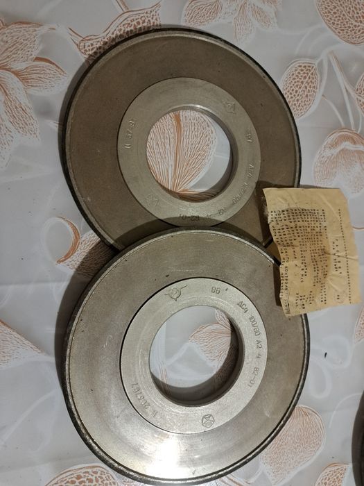 Круг алмазний AC4