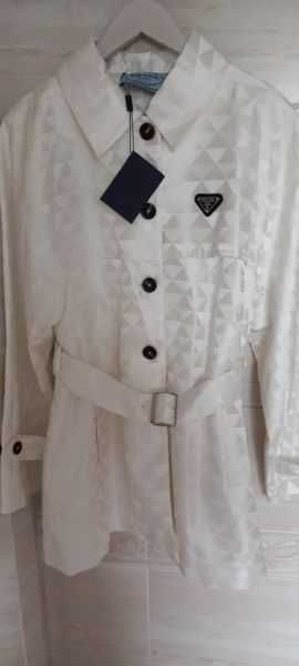 Prada płaszczyk r. L nowy