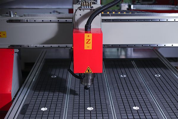 Обробний центр з ЧПУ WINTER ROUTERMAX Basic 1325 Eco