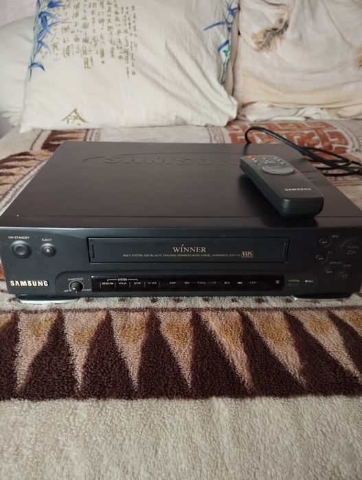 Відеомагнітофон Samsung SVR-11G