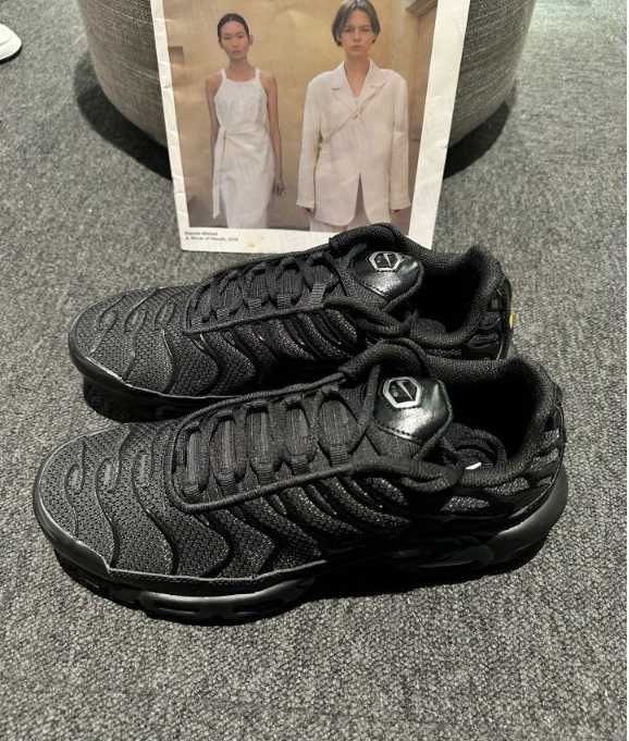 Nike Tn nowe z pudelkiem R.45