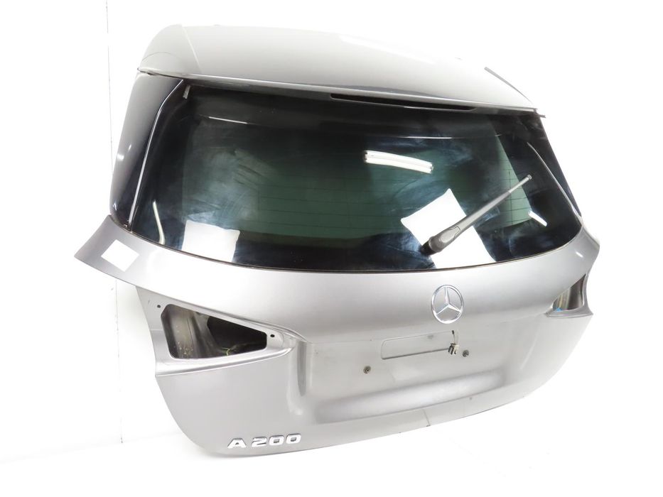 Tampa Da Mala Mercedes-Benz A-Class Ref: A1777401400 2018 - 2025