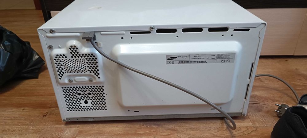 микроволновая печь Samsung M1712NR