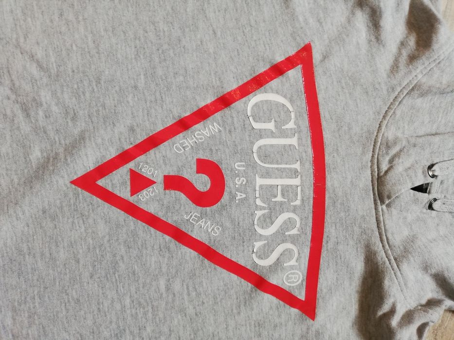 Szare Hoodie Guess