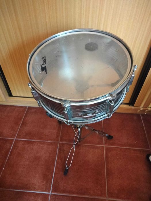 Bateria Hock Shock Laser Series com Pratos Paiste - Pronta a Tocar!