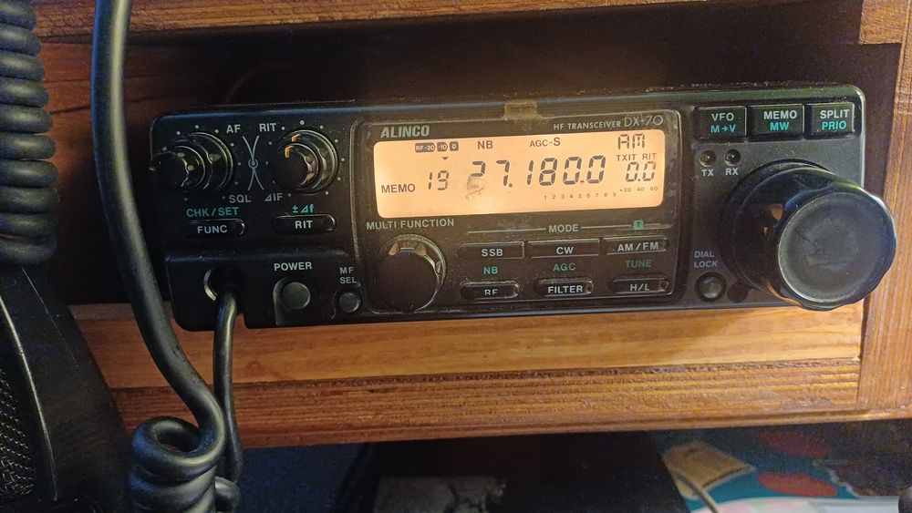 Radio KF Alinco DX70