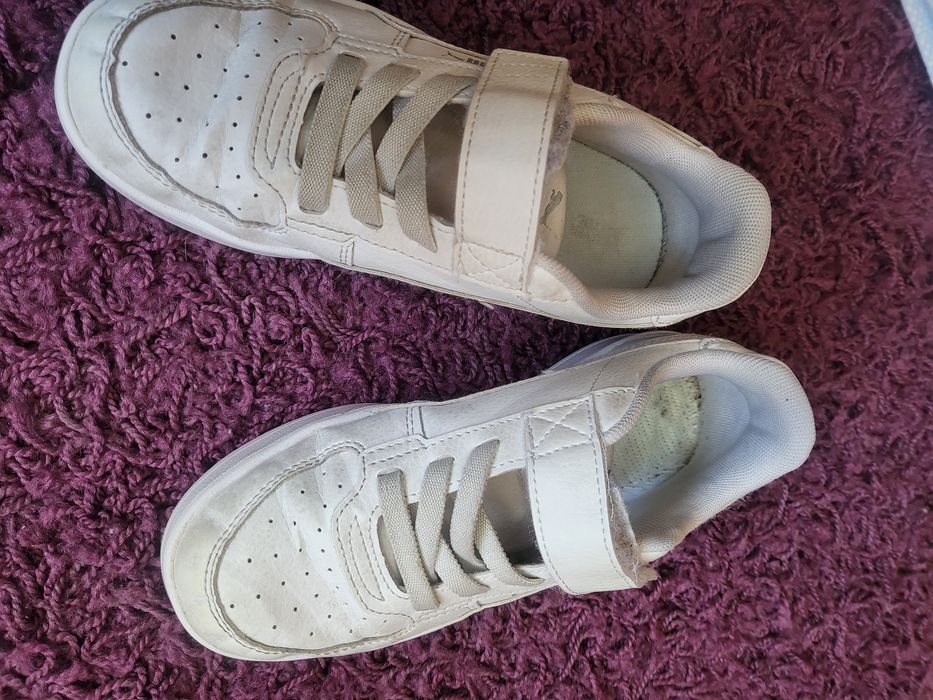 Białe adidasy Puma dla dziewczynki r. 33