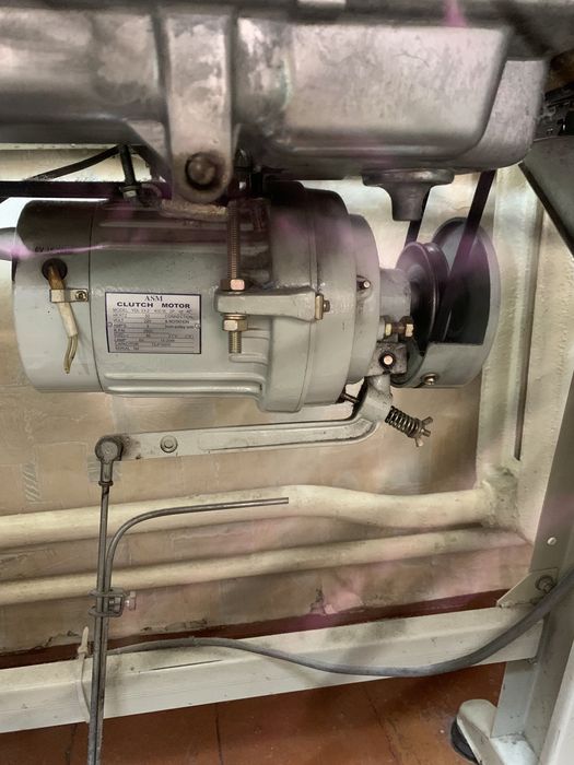 Промышленная швейная машинка  на 220  В , gemsy