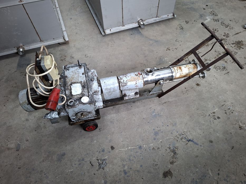 Pompa śrubowa ślimakowa z regulacją wydajności