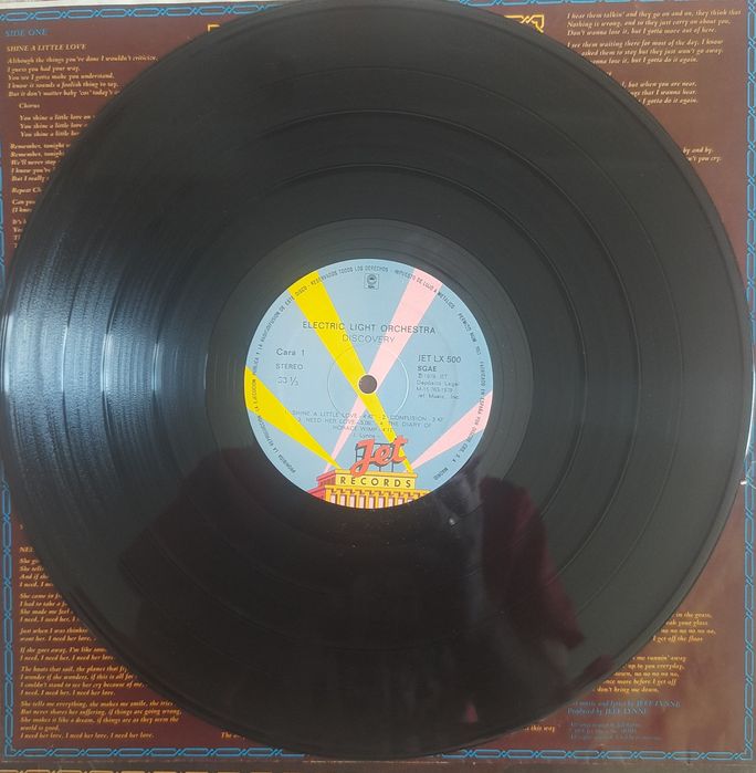 Продам вінілову платівку Electric Light Orchestra "Discovery"