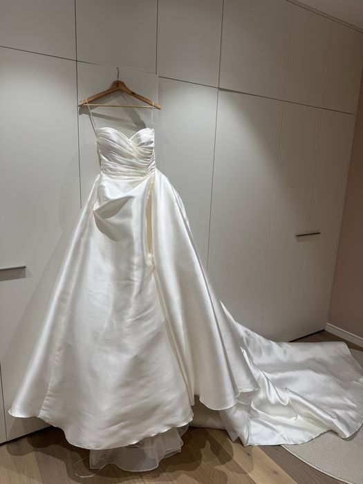Весільна сукня Atelier Pronovias Barcelona