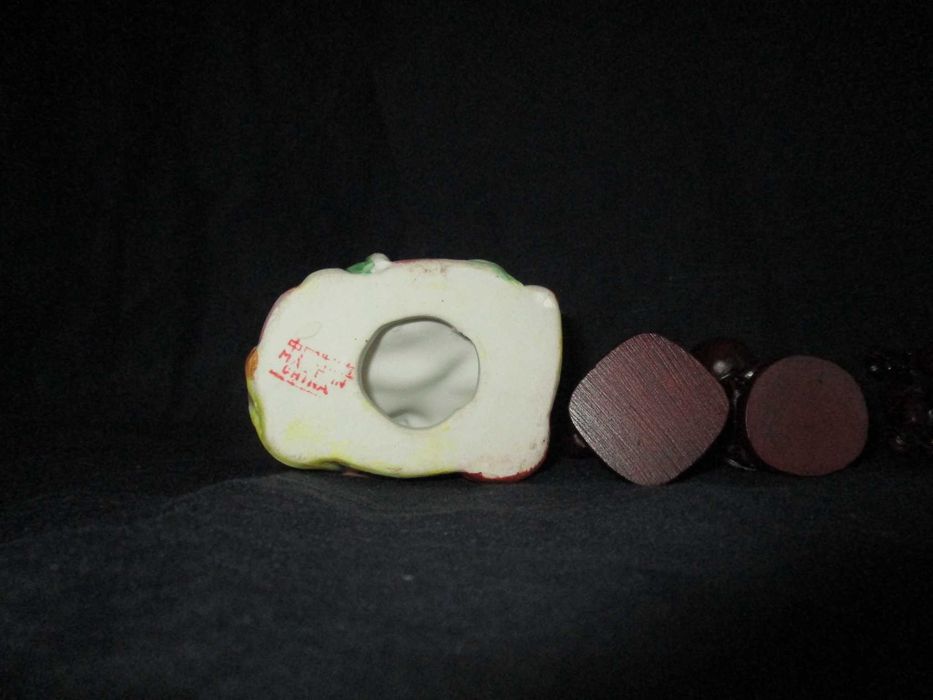 Budas em Resina e Porcelana