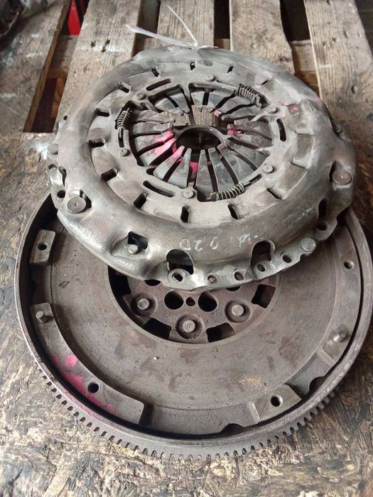 Демпфер в сборе ОМ 611 Вито 638 (среднее состояние) Б/У