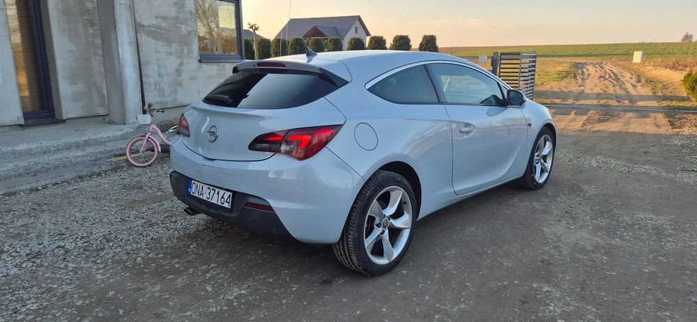 Opel Astra Opel Astra GTC COSMO 1,4 Turbo BiXenon, Skóra, Led, Nawigacja, Perła