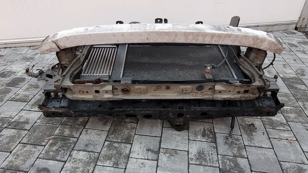 pas przedni wzmocnienie czołowe toyota auris i e15 diesel