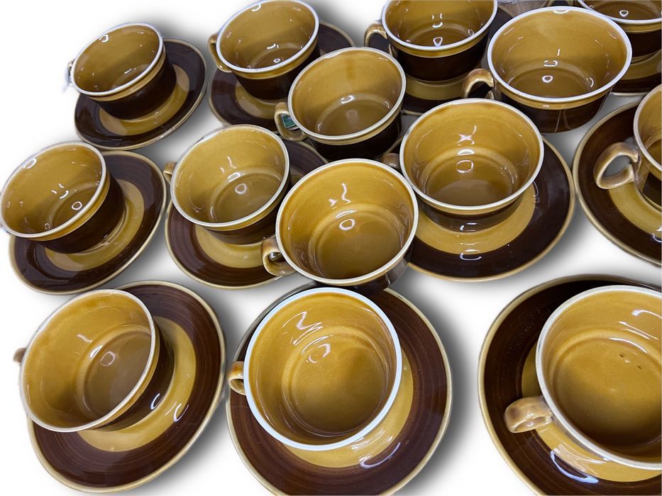 Porcelit Pruszków filiżanki do herbaty ze spodkami z metkami B8025