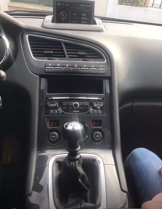 Peugeot 5008 ano 2013
