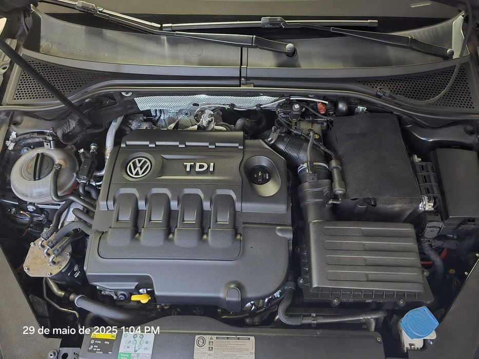 Volkswagen Passat Variant 2.0TDI 150CV Impecável óticas em led matrix e mala elétrica kit distribuição substituídos