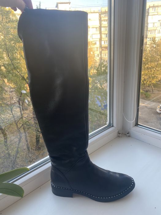 Продас зимові ботінки