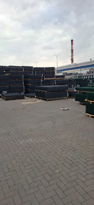 Montaż ogrodzeń z materialami panelowe