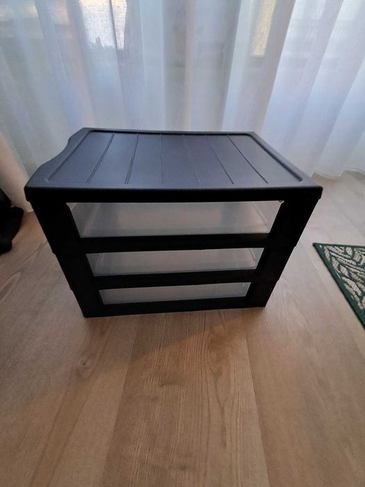 Módulo de arrumação preto com 3 gavetas