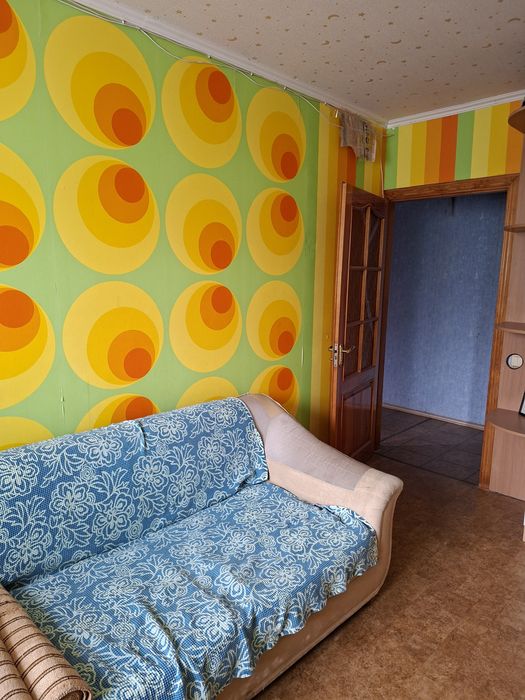 Салтовка, 625 м/р, ул Амосова, 25. Сдам 3 кв-ру.