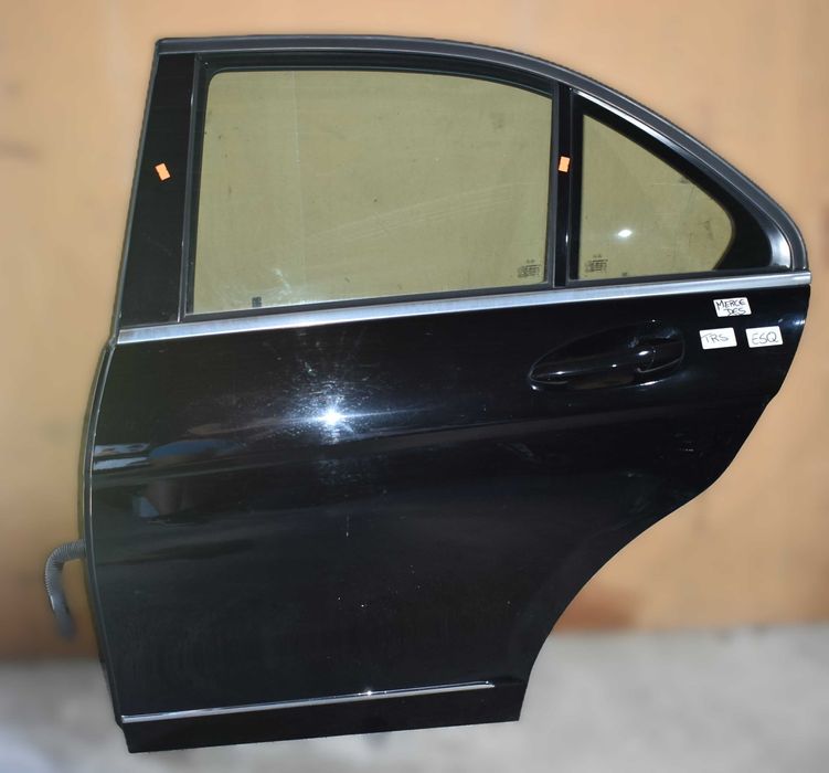 Porta Mercedes W204 traseira esquerda