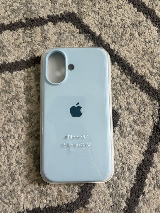 Чохол на 17 iphone голубий