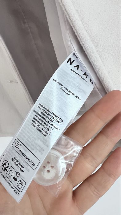 Пальто нове стильне Na-KD