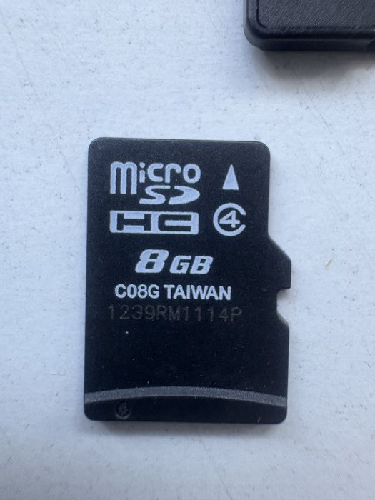 Cartão de memória 8G mais dois adptadores